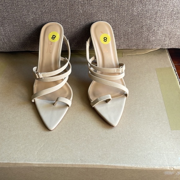 Tan Stappie Heels all manmade material‎ new never worn - Picture 2 of 6